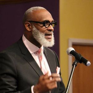 Meet your Posher, Overseer ernest